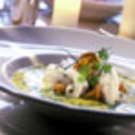 Atlantis Gardens Sports Bar Lounge and Grill